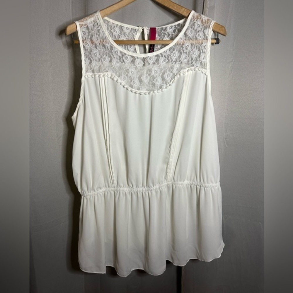 Pure Energy White Lace Yoke‎ Peplum Sleeveless Blouse Plus Size 2 18/20